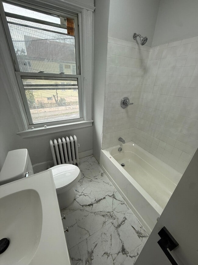 Photo - 539 Scotland Rd Unit 2