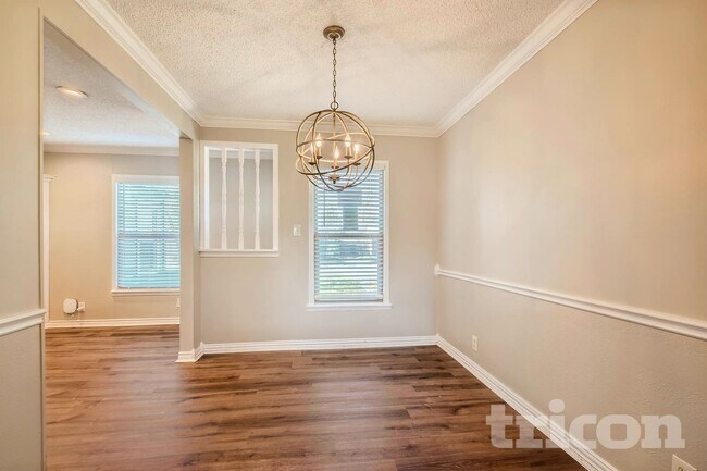 Photo - 10630 Newcombe Dr