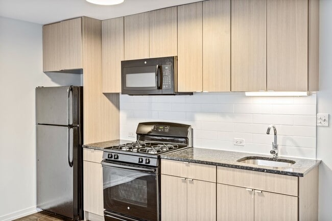 Photo - 5410 N Winthrop Ave