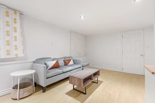 Photo - 2580 Trafalgar St Unit ID1353850P