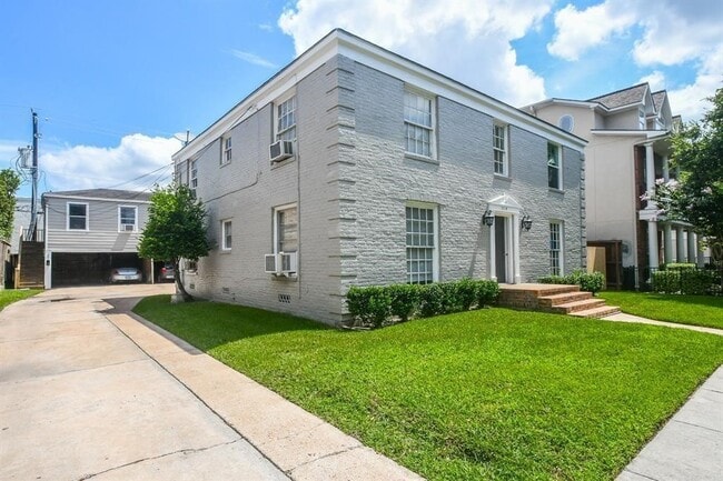 Photo - 2718 Wroxton Rd Unit 3