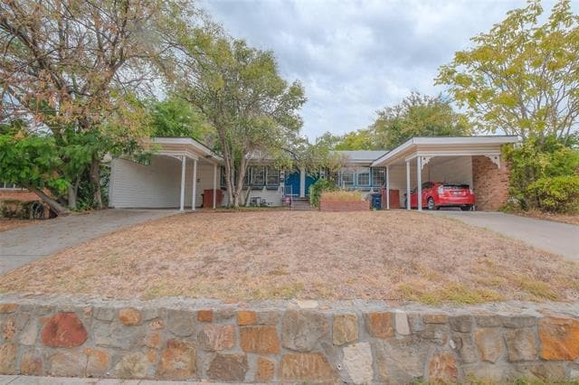 Building Photo - 3900 Dexter Ave