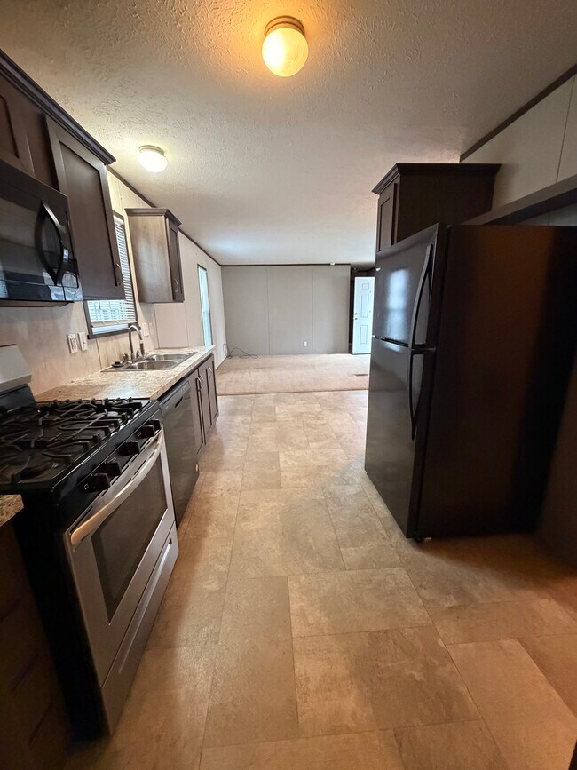 Photo - 21 Maynard Cir