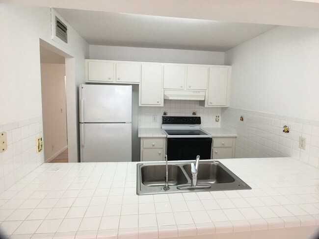 Photo - 5852 Albert Rd
