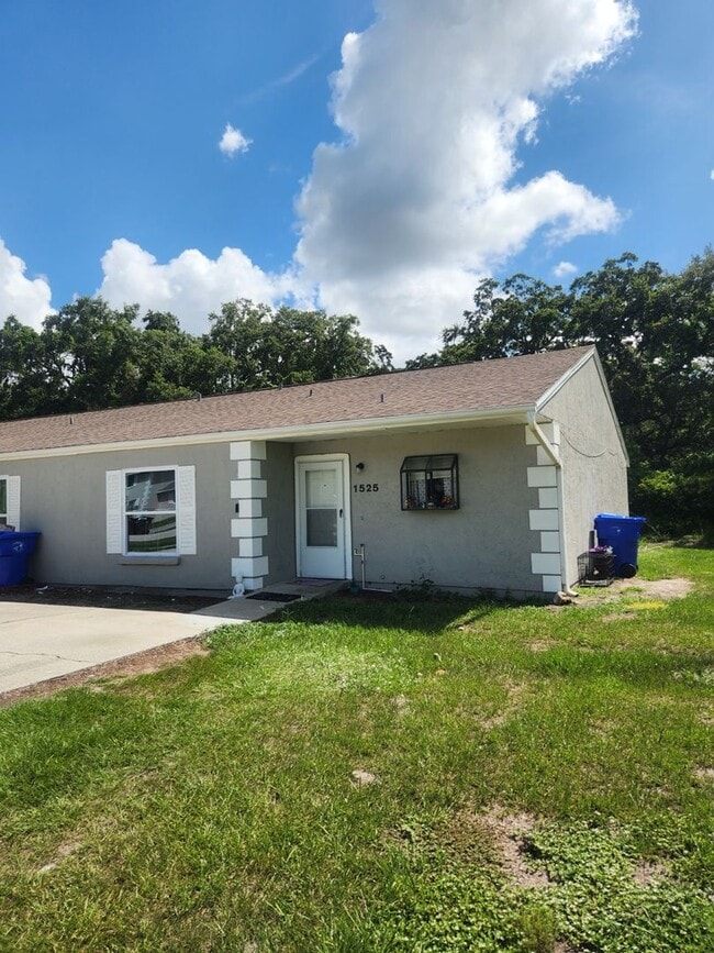 Photo - 2 Bedroom/2 Bath with rear lanai/porch are...
