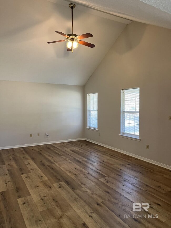 Photo - 13 Burlington Dr