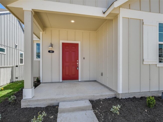 Photo - 164 Fabion St