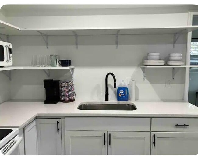 Photo - 3301 19th Ave W