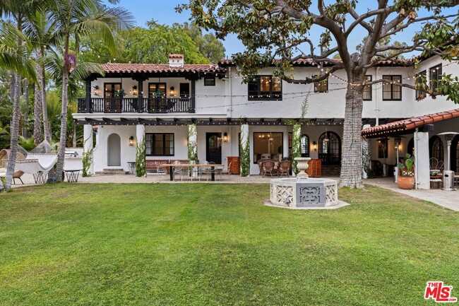 Photo - 9451 Sunset Blvd