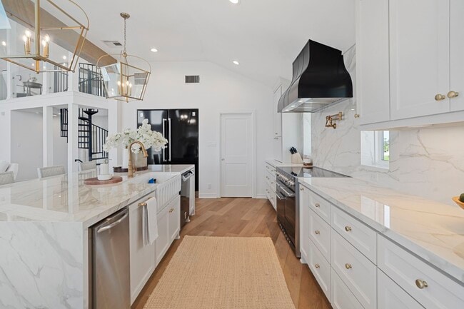 Photo - 102 Lanai St