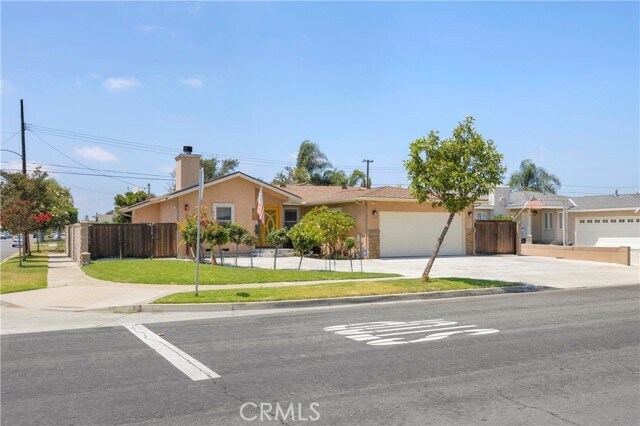 Photo - 1521 S Dallas Dr House