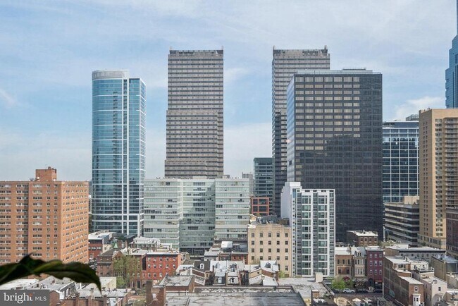 Photo - 2020 Walnut St Unit 17A