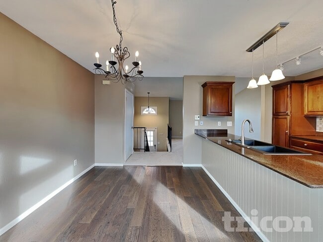 Photo - 5772 S Netherland St