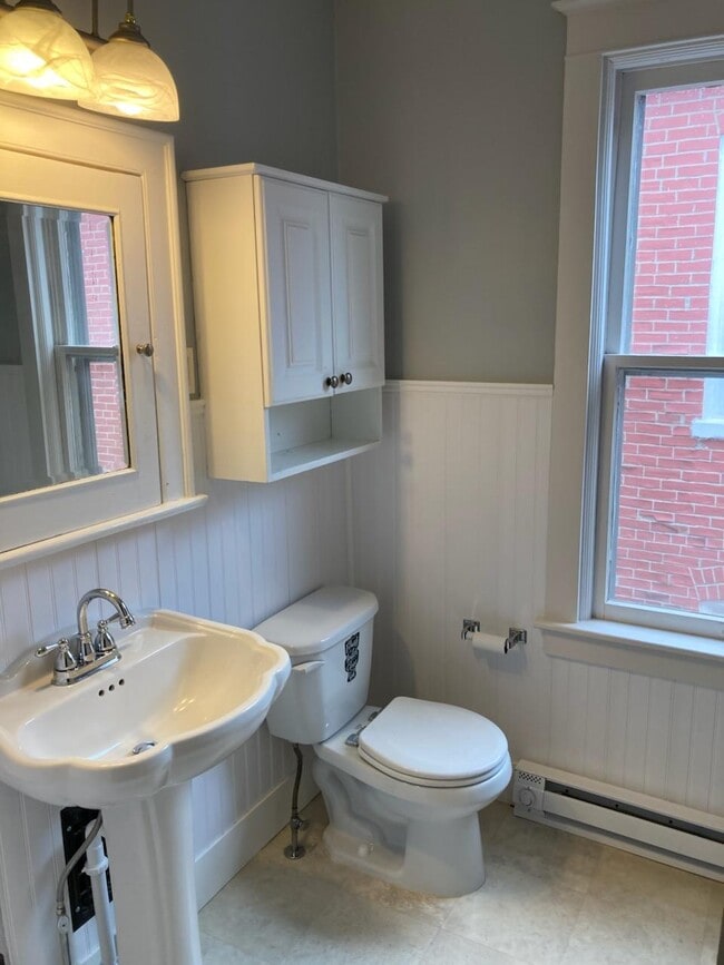 Photo - 104 Ruby St Unit Ruby Street #2