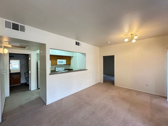 Photo - 9620 W Russell Rd