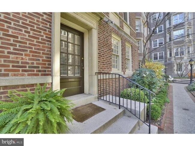 Photo - 4625 Pine St Unit F103