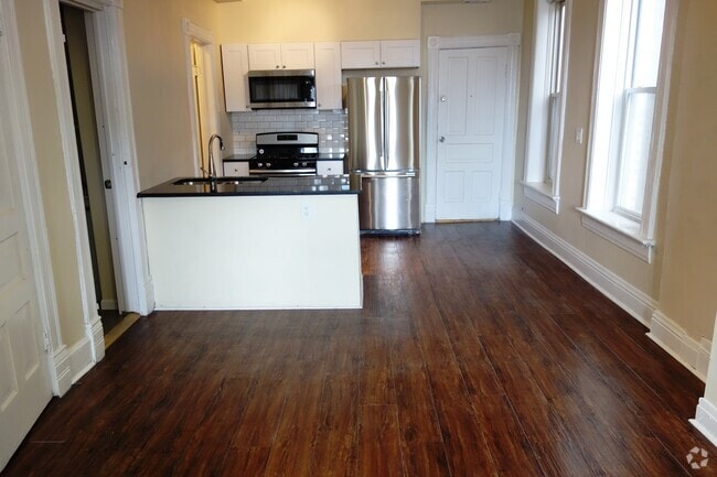 Building Photo - 1651 W 19th St Unit Apt 2R