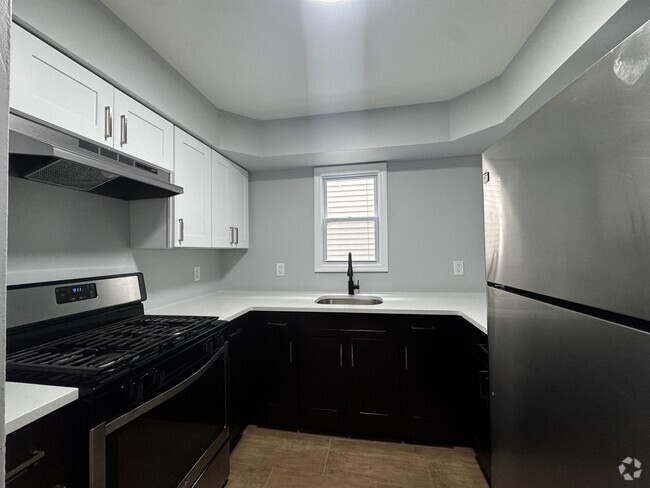 Building Photo - 535 Ocean Ave Unit 1 Rental