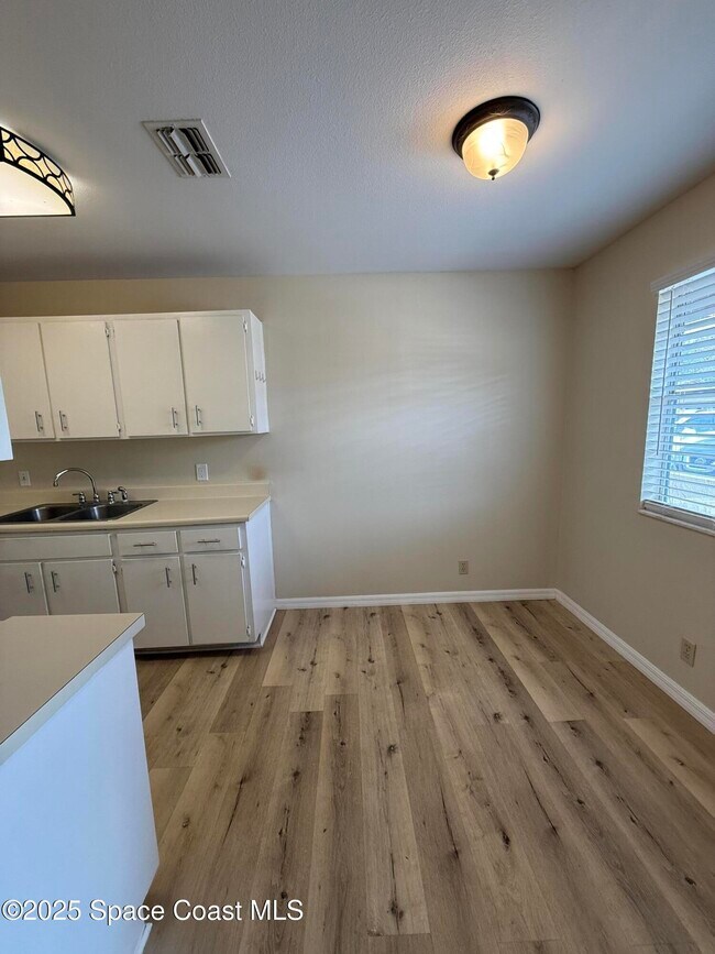 Photo - 1341 Cheney Hwy