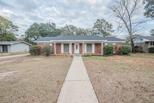Photo - 4361 Montclair Cir E