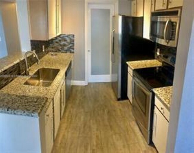 Photo - 2445 NW 33rd St