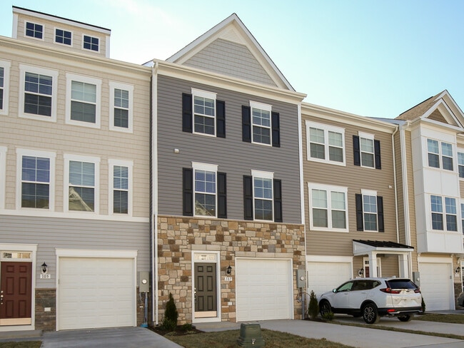 Photo - 107 Alderman Way