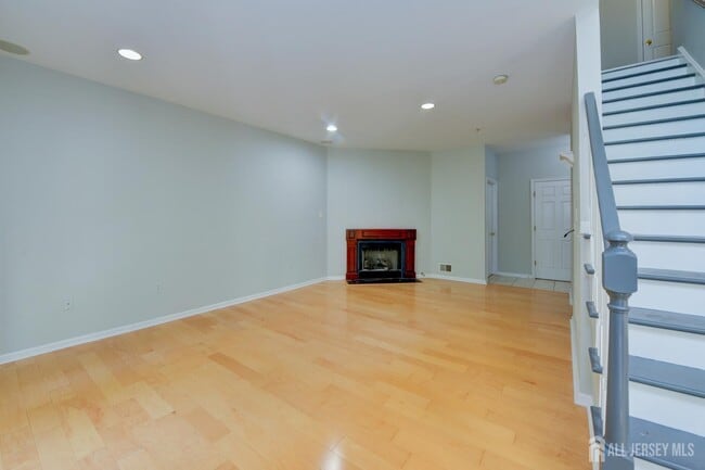Photo - 34 Forest Dr