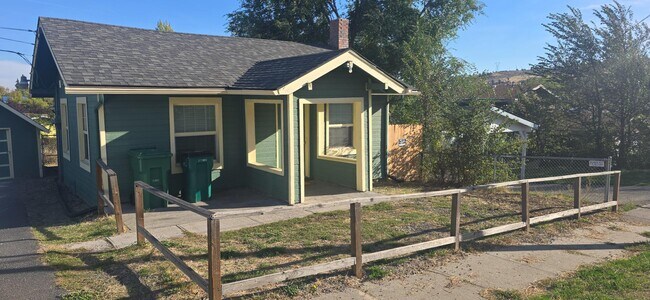 873 California Ave