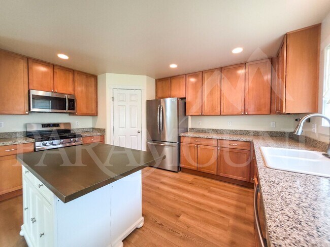 Photo - 2163 SW Warbler Way