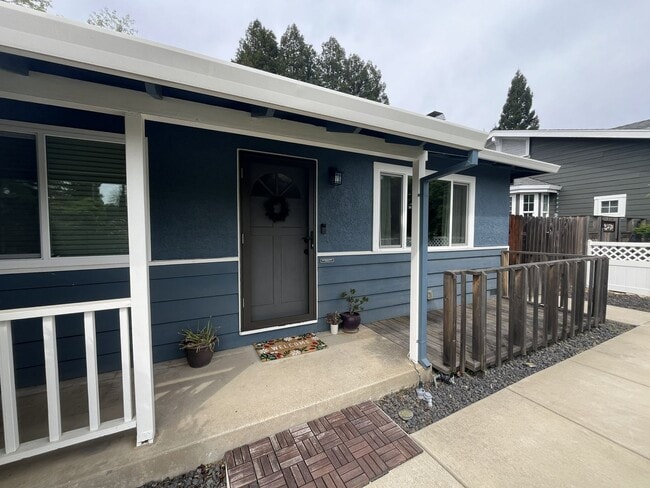 Building Photo - Charming 3 bedroom, 2 bathroom home for rent in Granite Bay, CA!