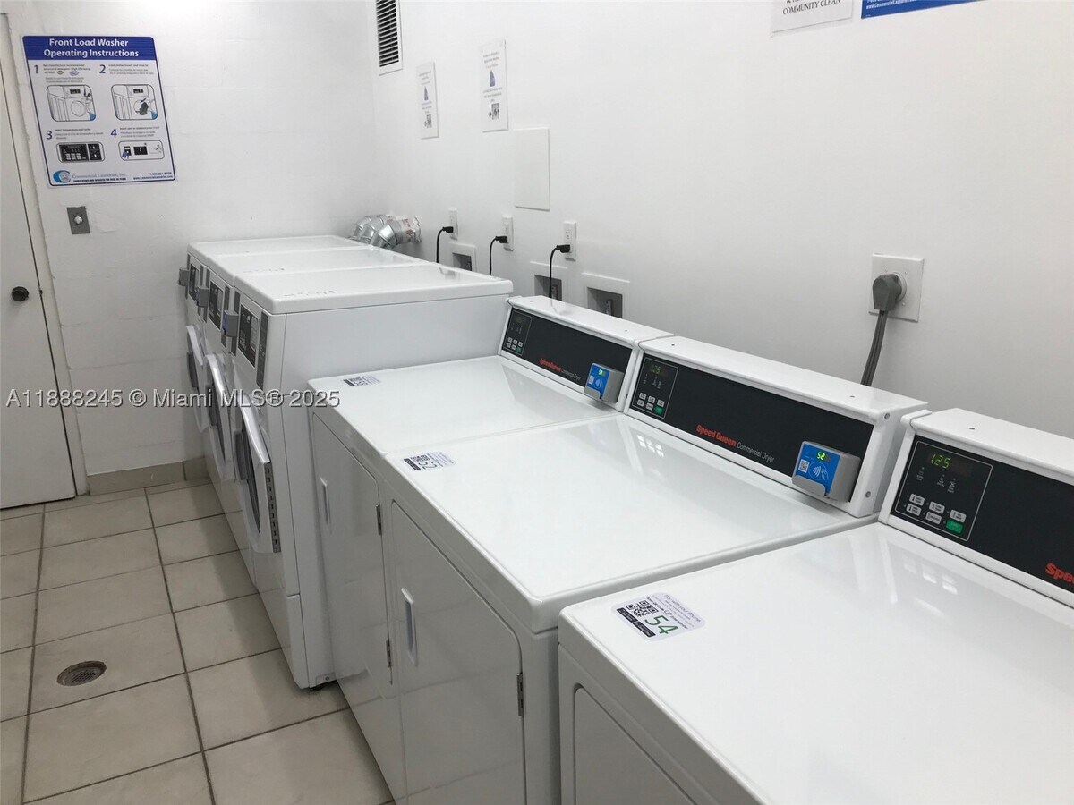 Photo - 1000 Parkview Dr Unit 627