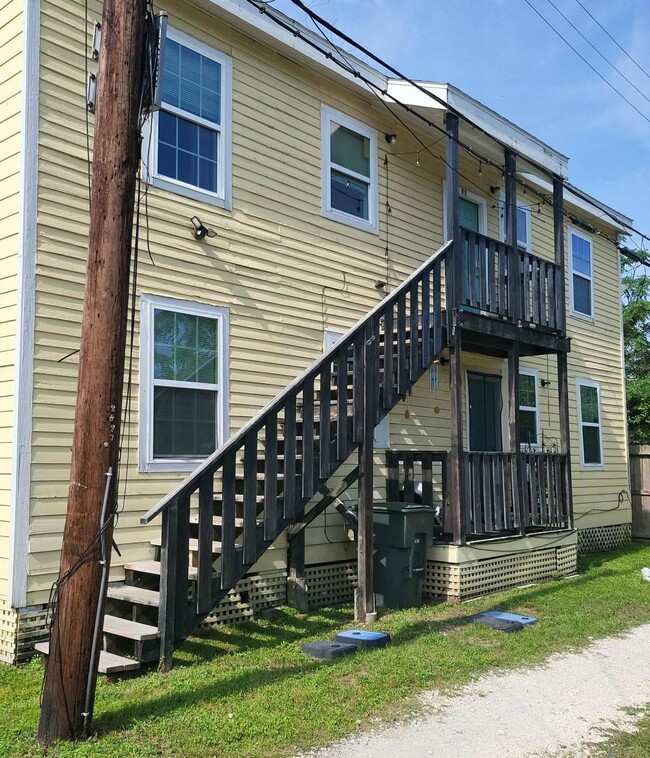 Photo - Galveston 4-plex Ave K Unit R2