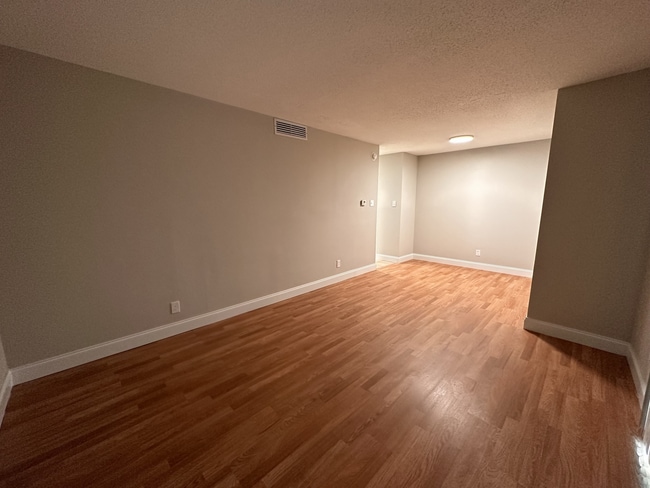 Photo - Rand at Tillery