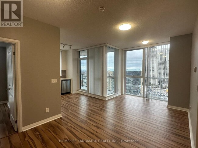 Photo - 75 Eglinton Ave W Unit 1102