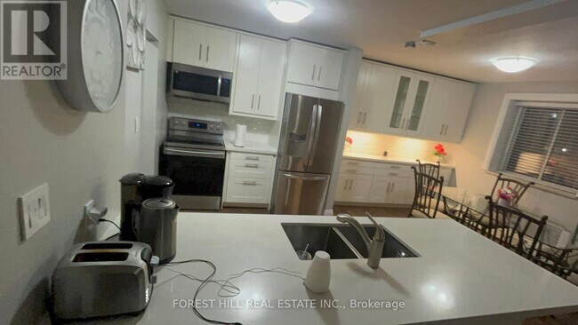 Photo - 2128 Ghent Ave Unité 4