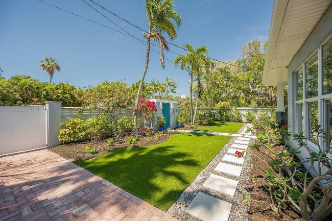 Photo - 1618 Laird St