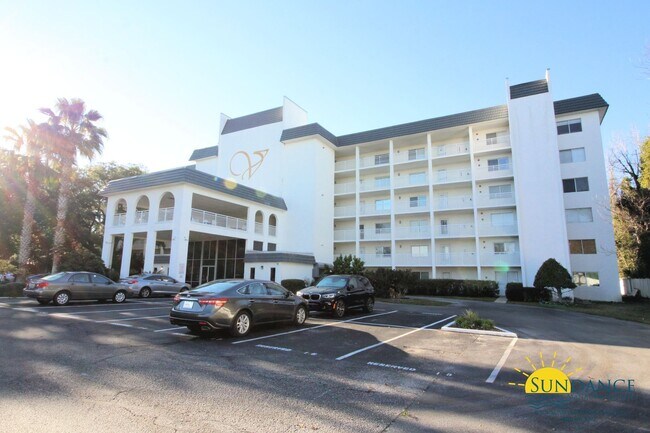 Photo - Spacious waterfront furnished condo in Destin!