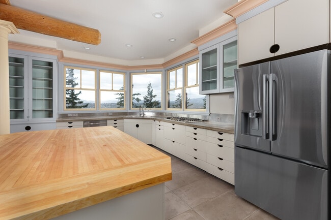 Photo - 395 SW Eyrie Rd Unit #1