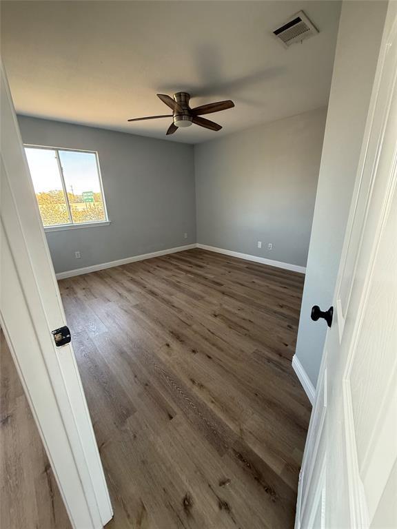 Photo - 723 Settlement St