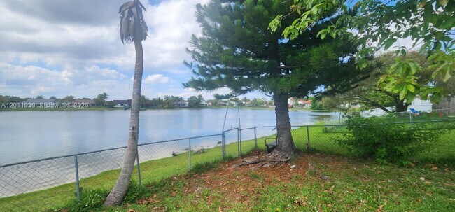 Photo - 14313 SW 45th Terrace