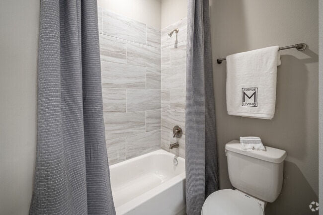 1BR, 1BA - 704SF