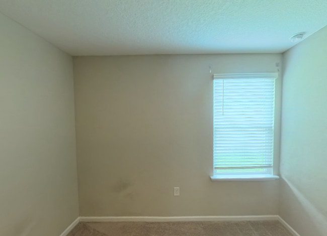 Photo - 70409 Winding River Dr