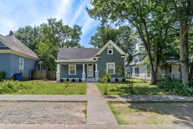 Building Photo - * Move-In Special * Beautiful 3 Bed / 2 Ba... Rental