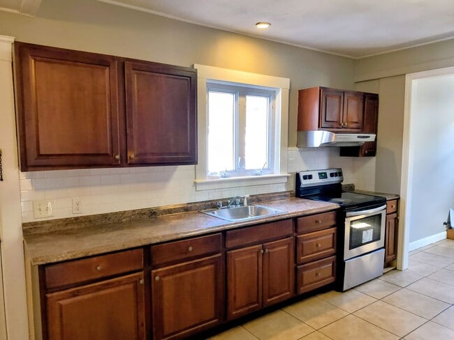 Photo - 41 Fordson Ave