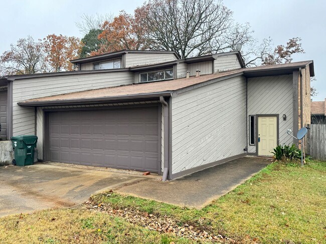 Photo - 4217 Aberdeen Dr