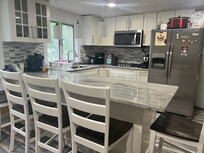 Building Photo - 94 Oakwood Ave Unit 1