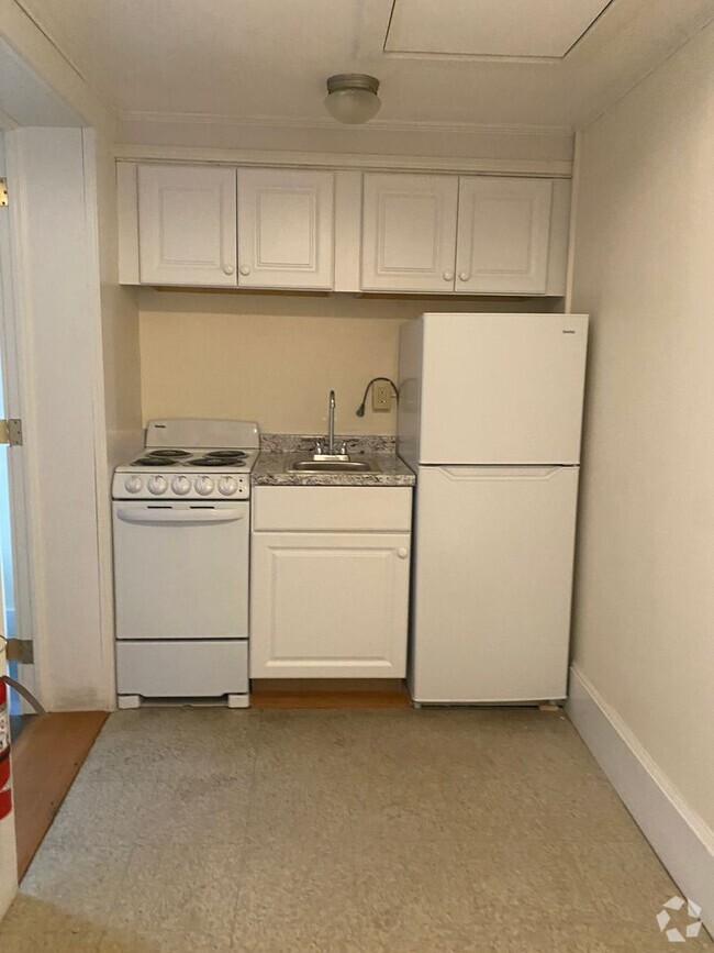 Building Photo - 82 Main St Unit 1 Rental
