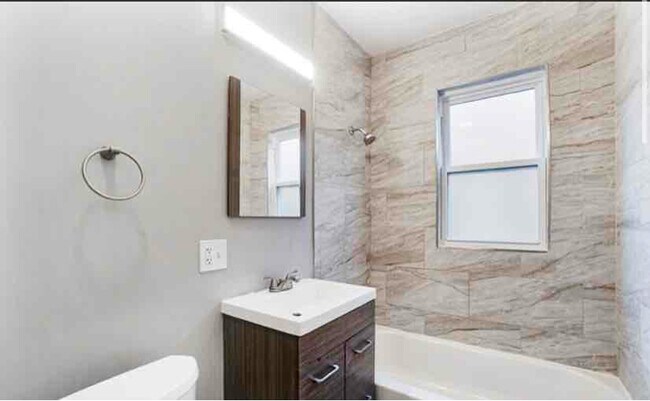 Photo - 8549 S Aberdeen St Unidad 1