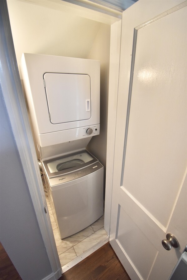 Photo - 219 E 6th Ave