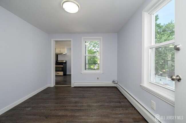 Photo - 74 Albert St